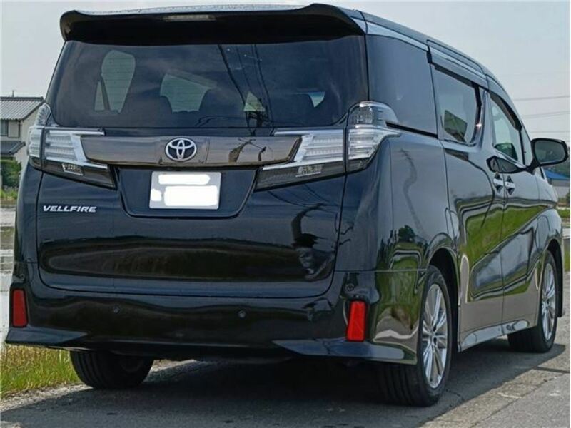 VELLFIRE-1