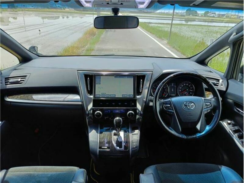 VELLFIRE-3