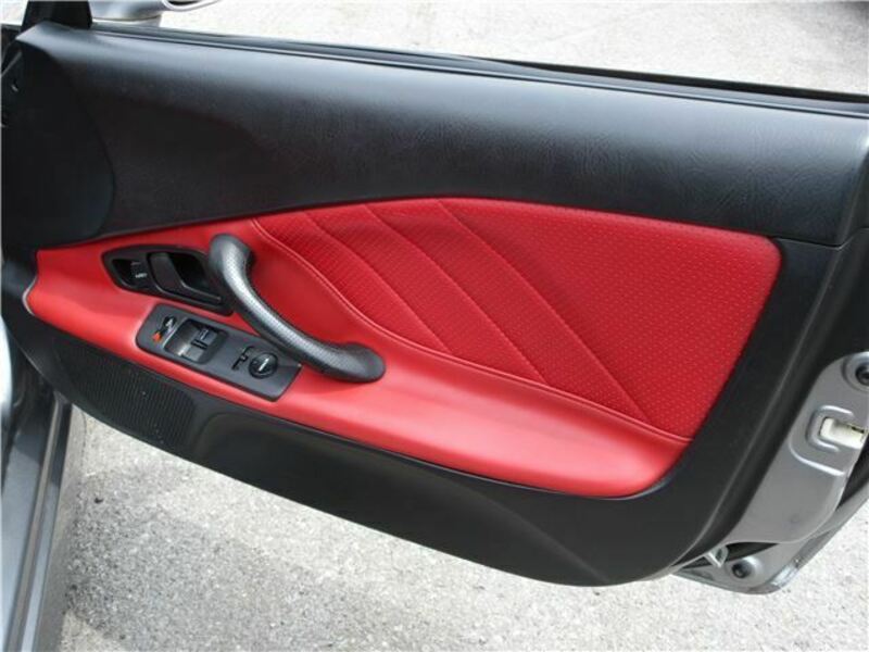 S2000