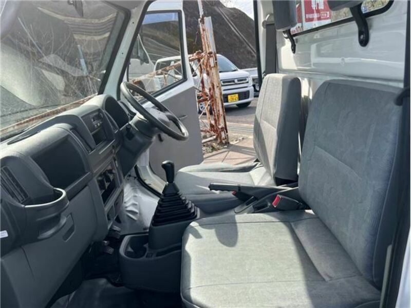 MINICAB TRUCK