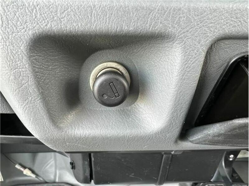 MINICAB TRUCK