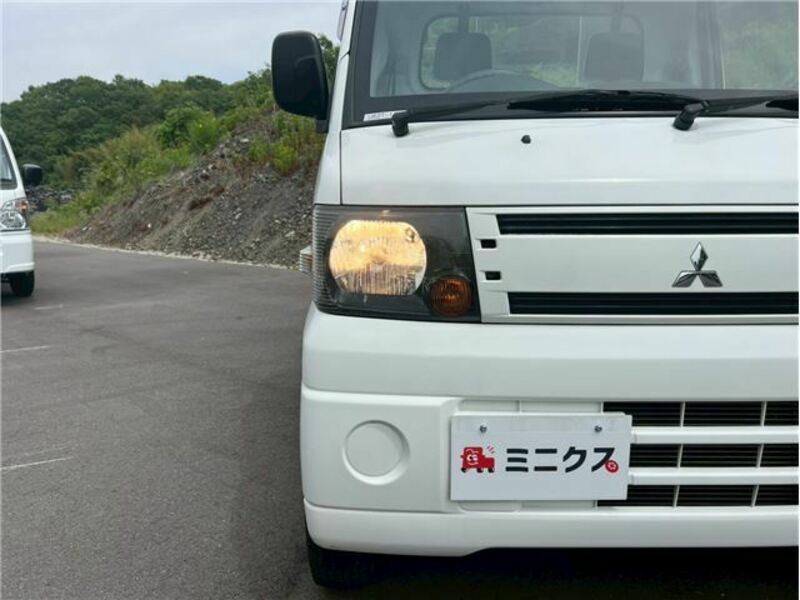 MINICAB TRUCK