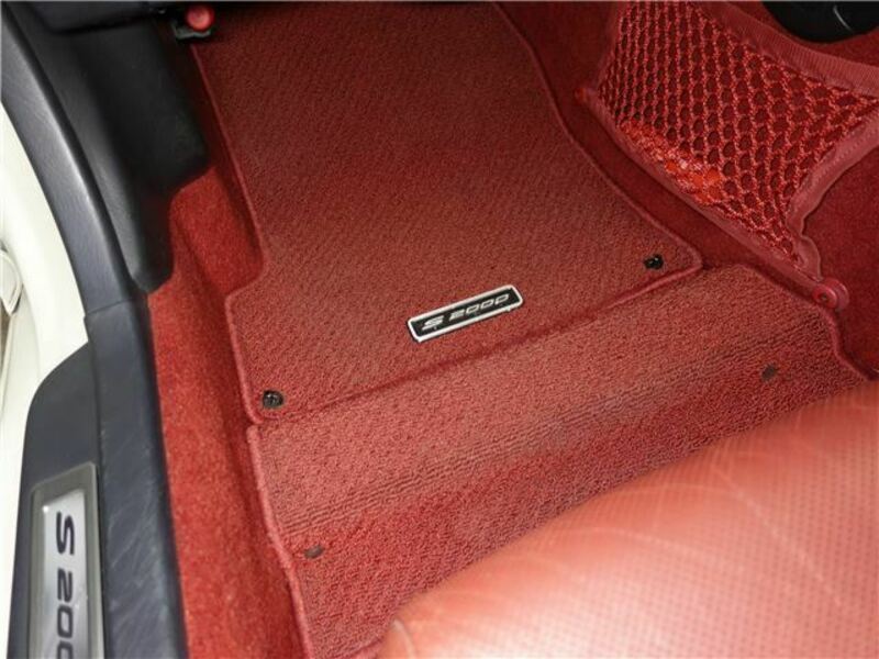 S2000