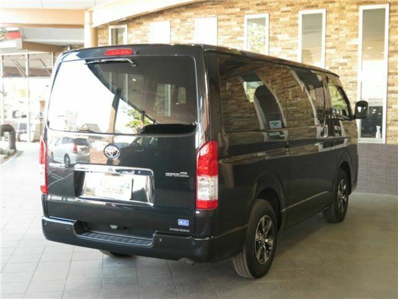 HIACE VAN