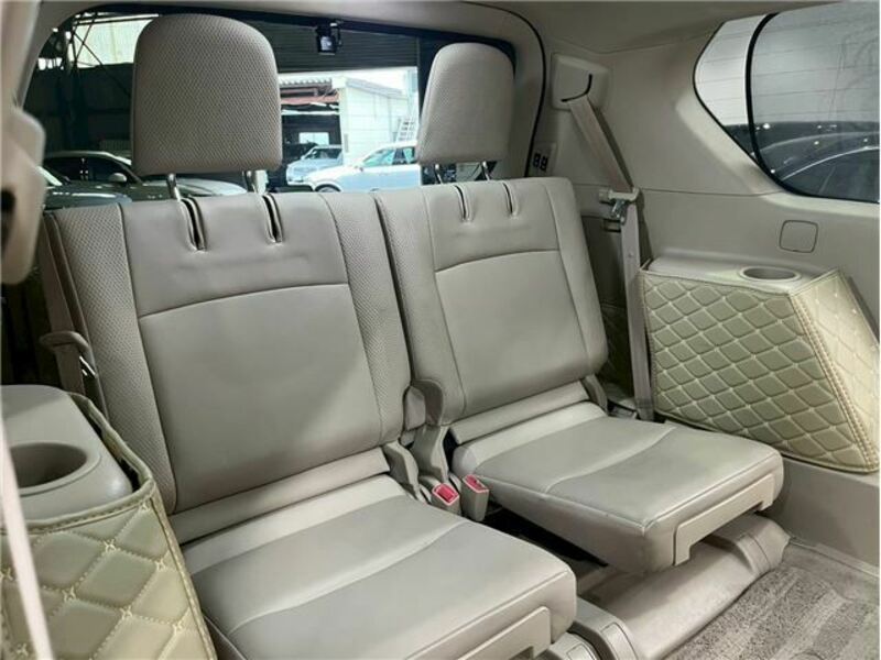 LAND CRUISER PRADO-31