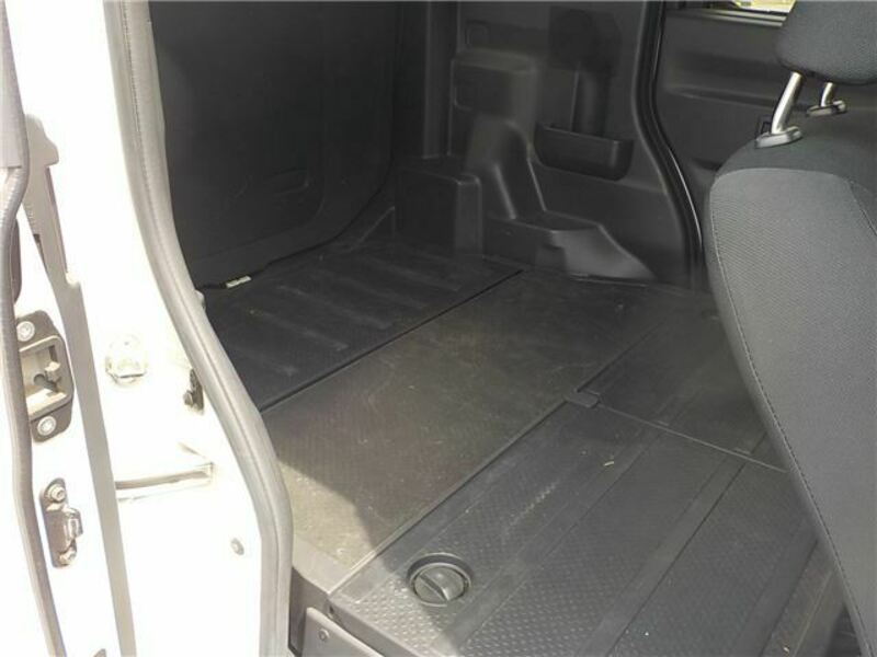 HIJET CADDIE-13