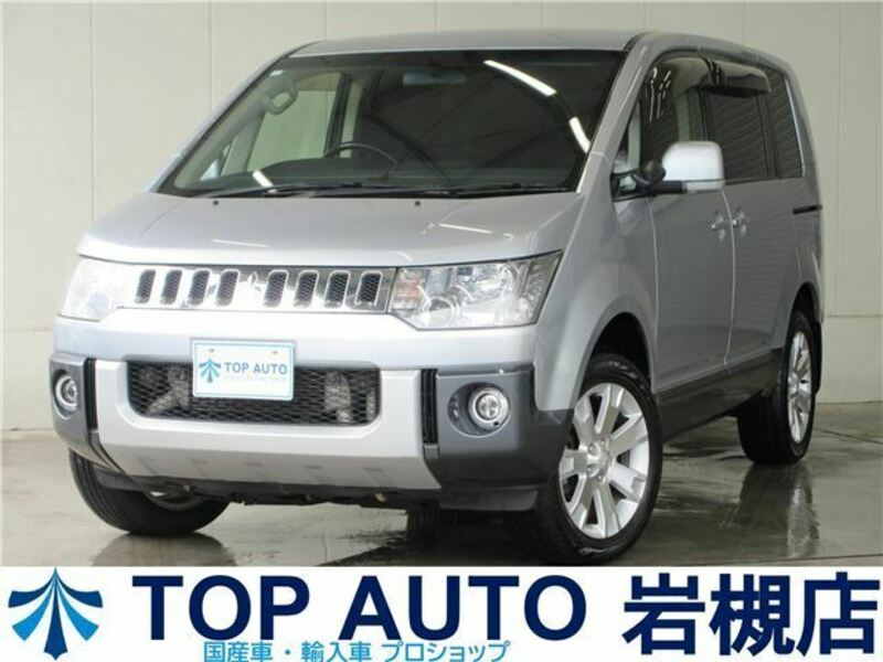 MITSUBISHI　DELICA D5