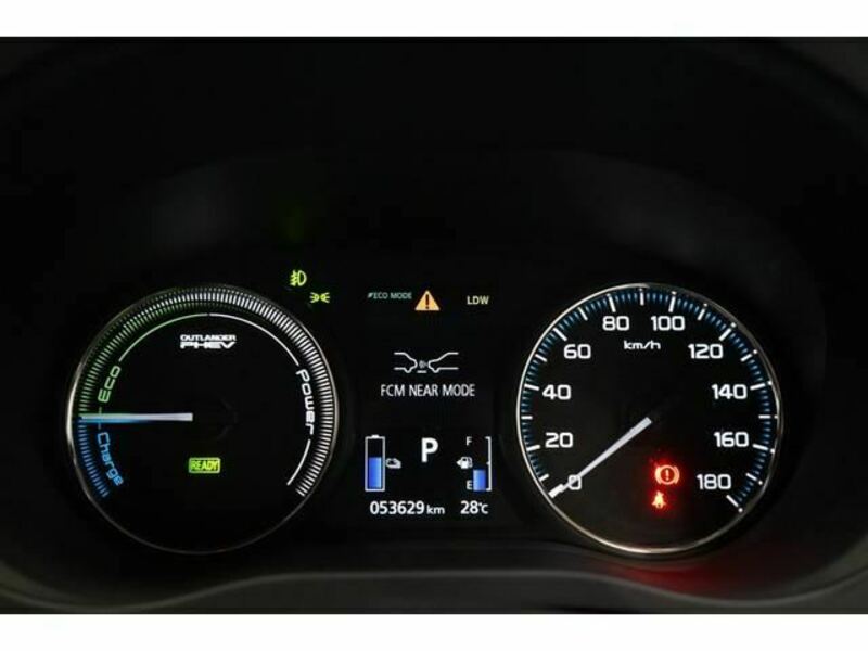 OUTLANDER PHEV-4