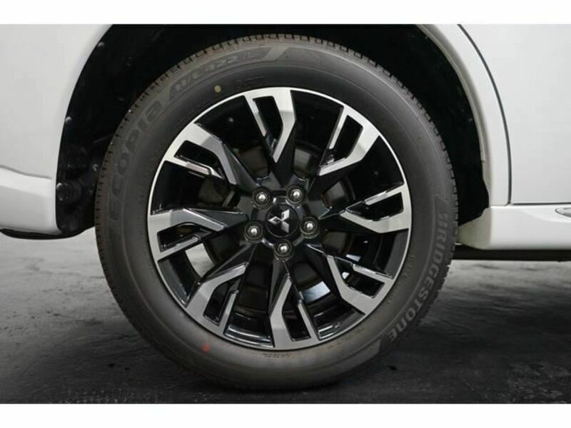 OUTLANDER PHEV-22