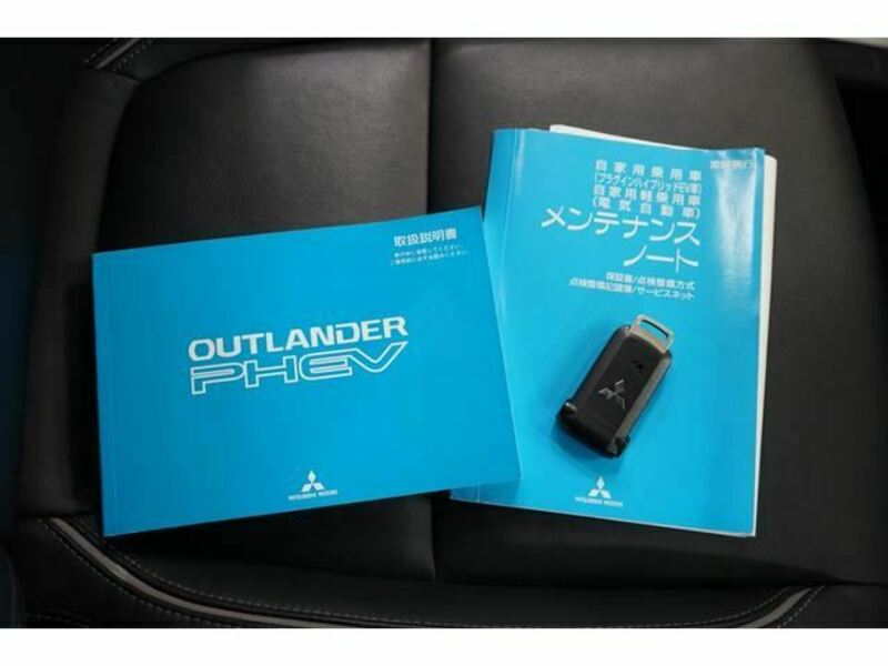 OUTLANDER PHEV-41