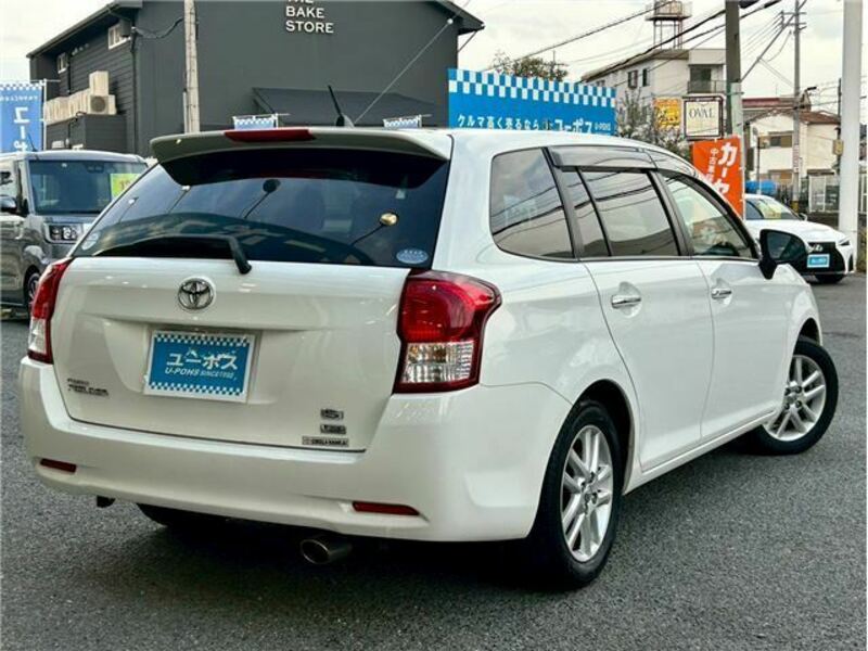 COROLLA FIELDER
