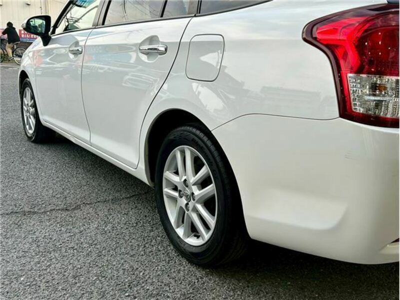 COROLLA FIELDER