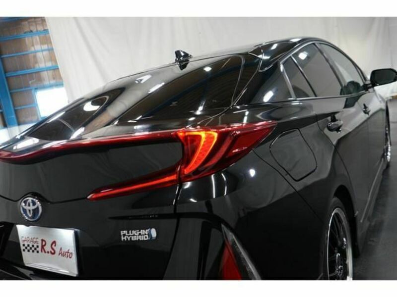 PRIUS PHV