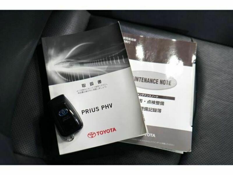 PRIUS PHV