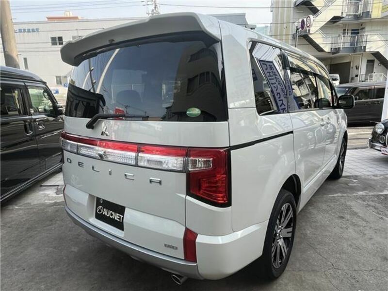 DELICA D5