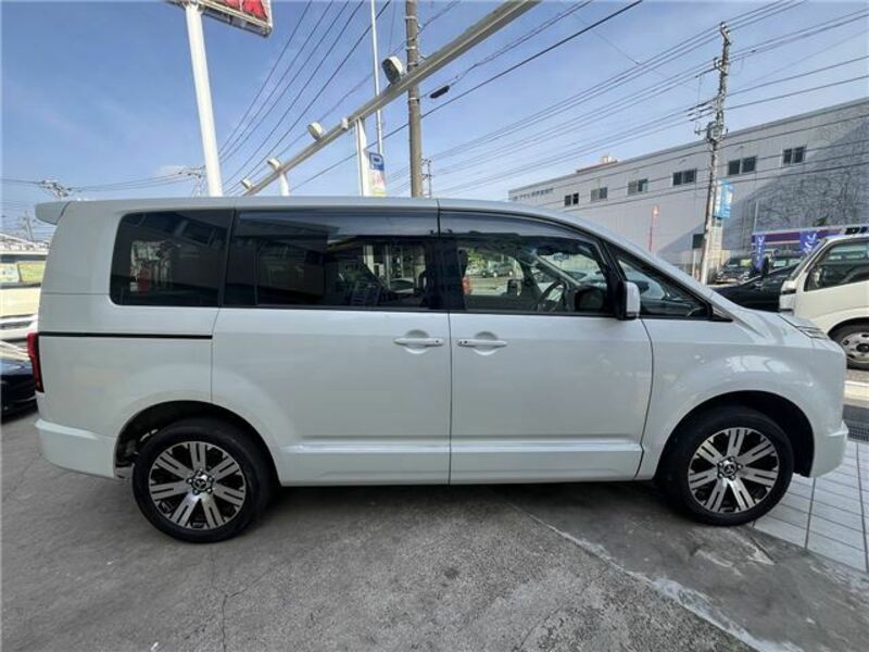 DELICA D5