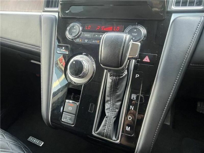 DELICA D5
