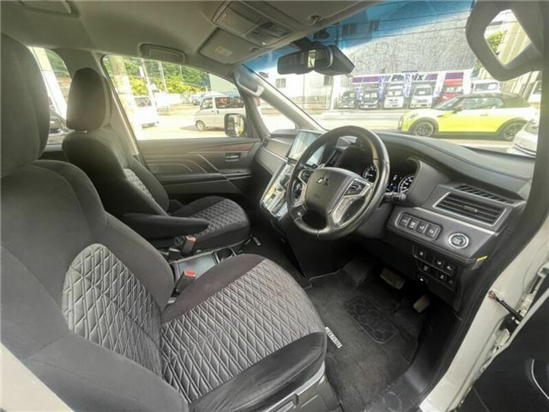 DELICA D5