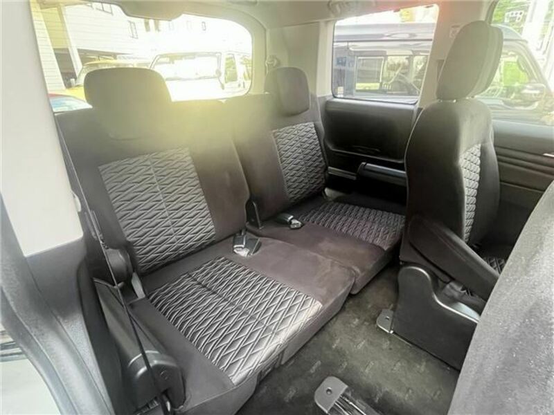 DELICA D5