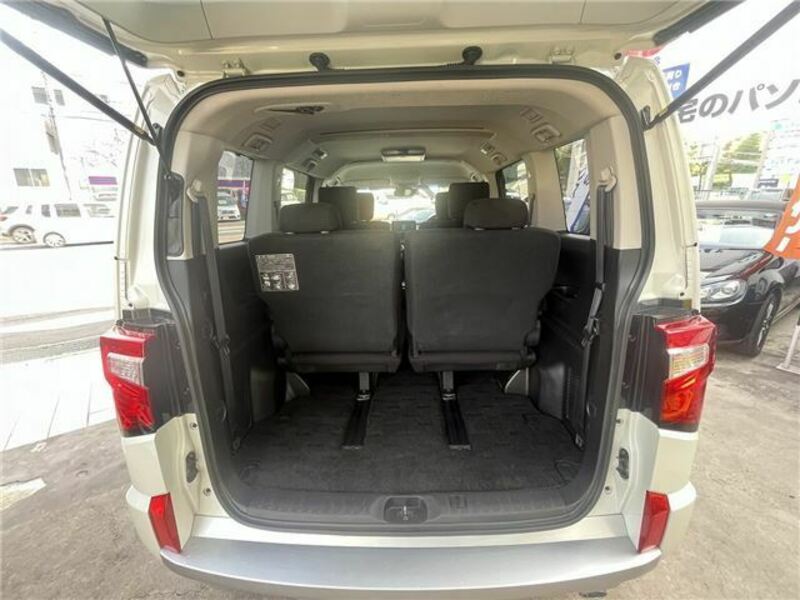 DELICA D5