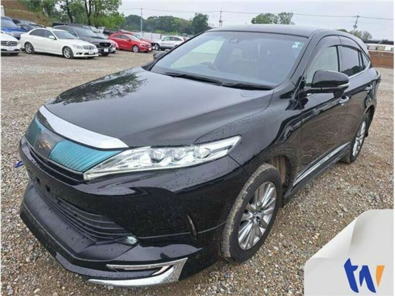 TOYOTA　HARRIER