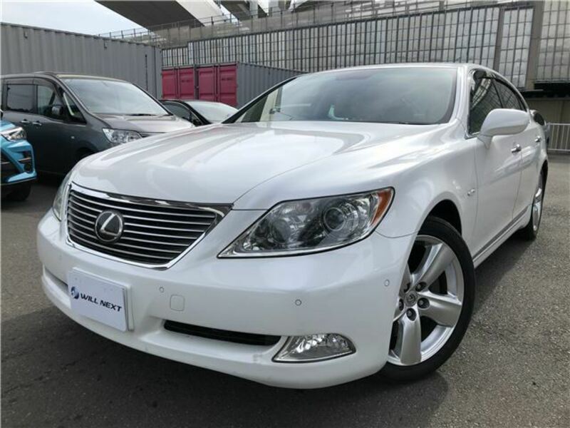 LEXUS LS