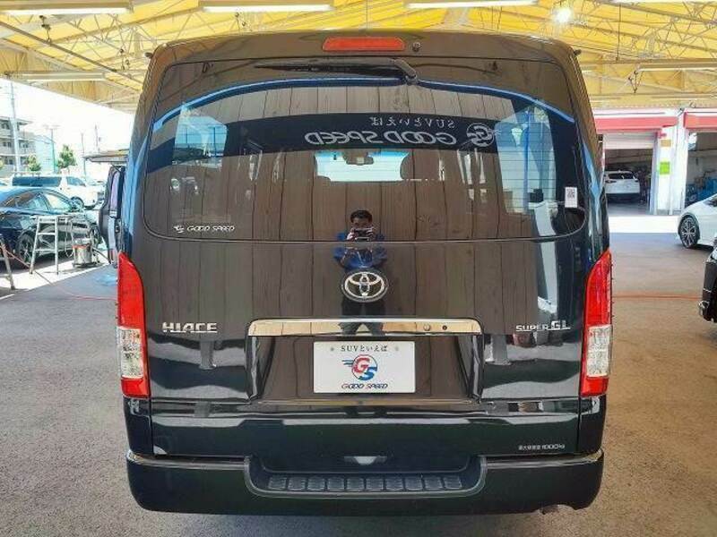 HIACE VAN