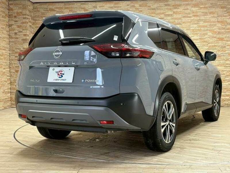 X-TRAIL-16