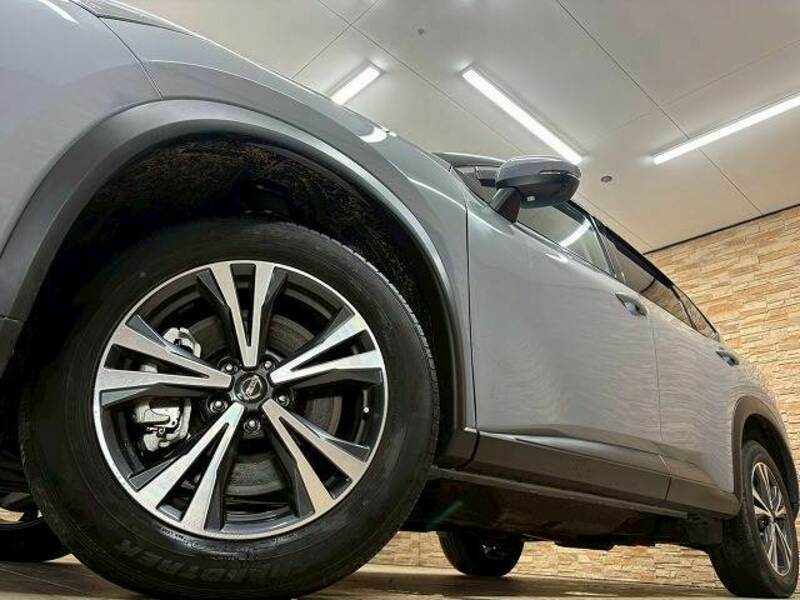 X-TRAIL-18