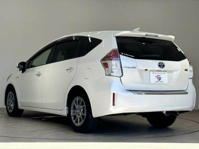 PRIUS ALPHA