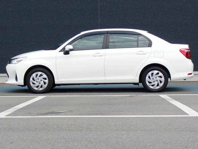 COROLLA AXIO