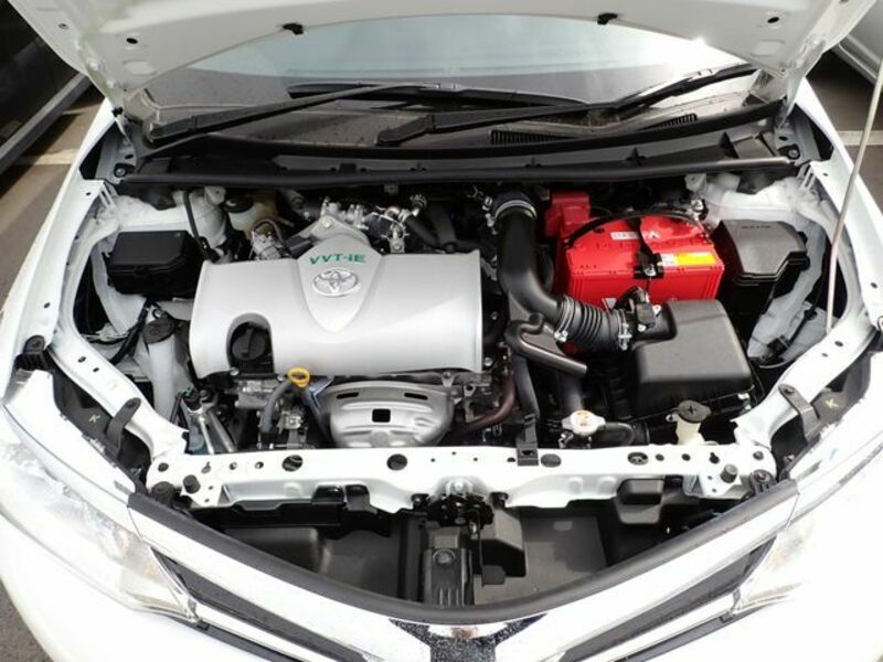 COROLLA AXIO