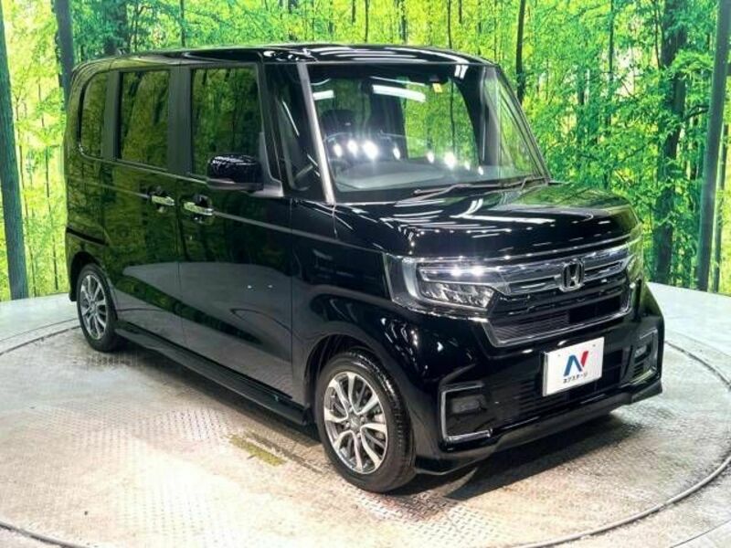 N BOX CUSTOM