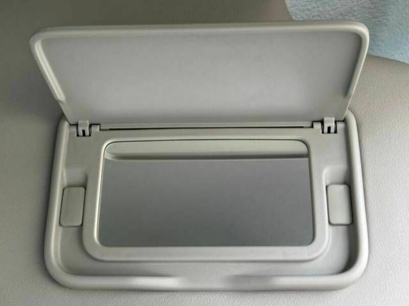 N BOX-7