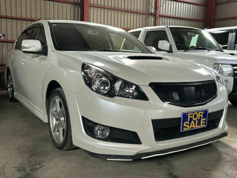 SUBARU LEGACY B4