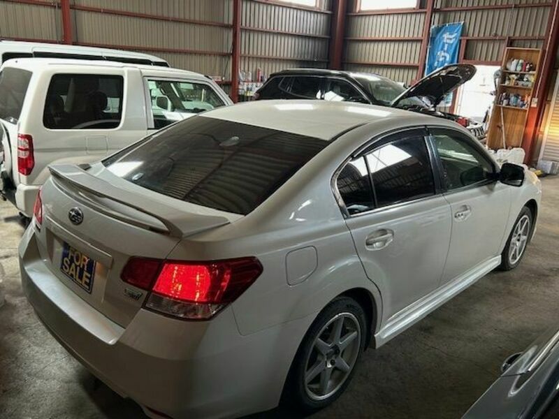 LEGACY B4