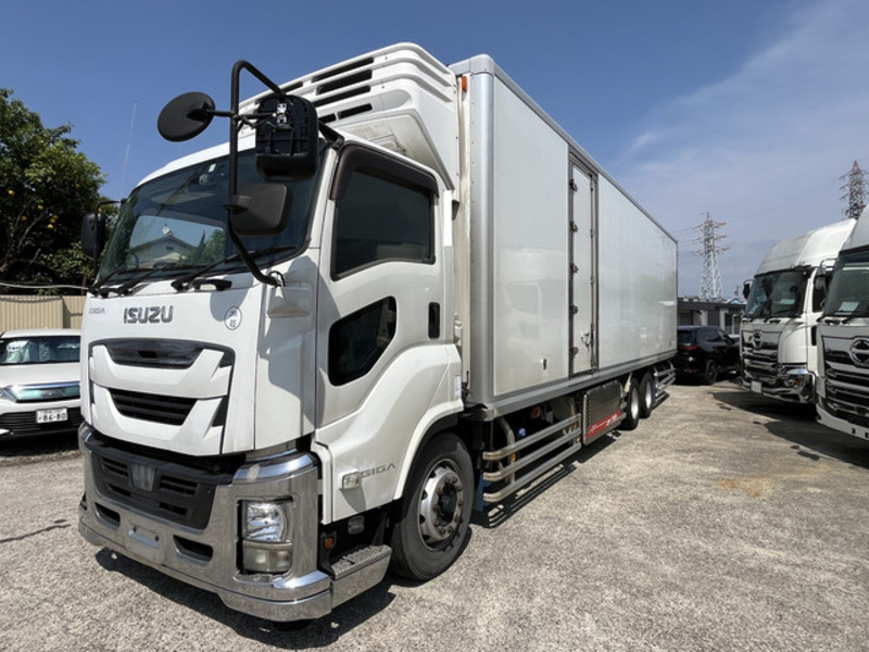 GIGA-8