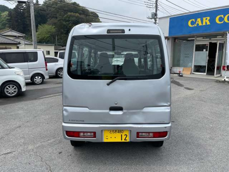 MINICAB VAN-4