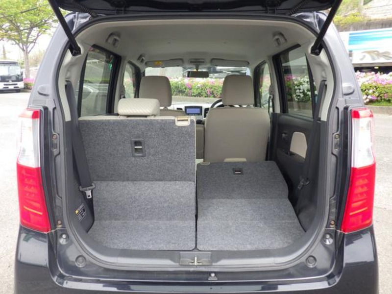 WAGON R-15
