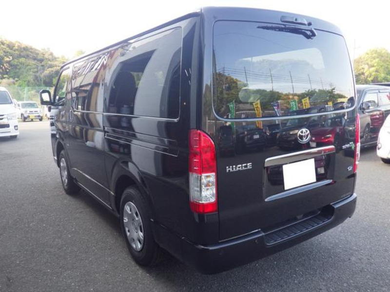 HIACE VAN