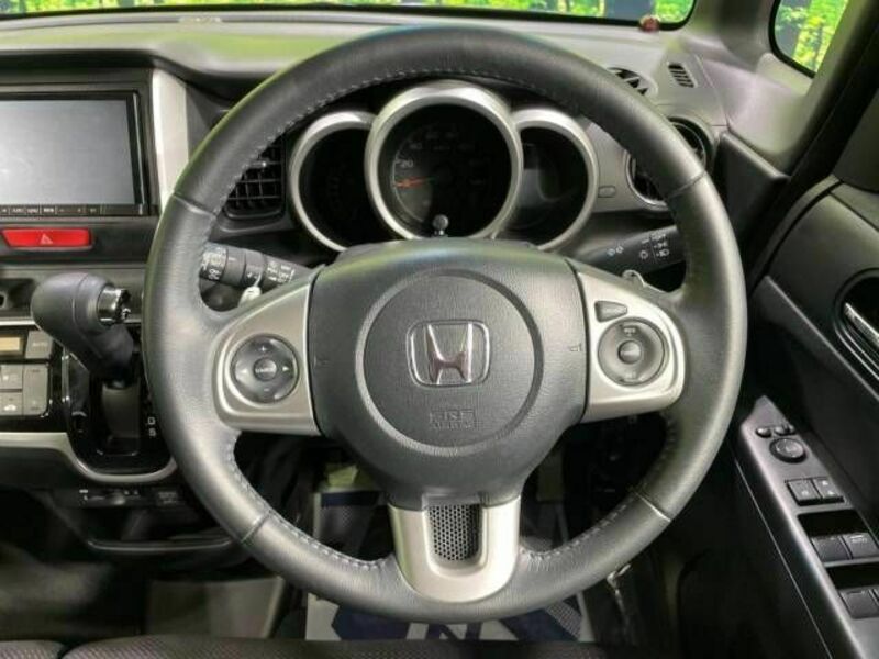 N BOX-11