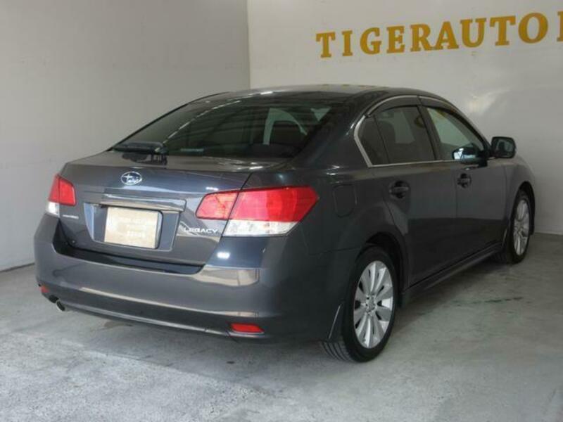 LEGACY B4-8