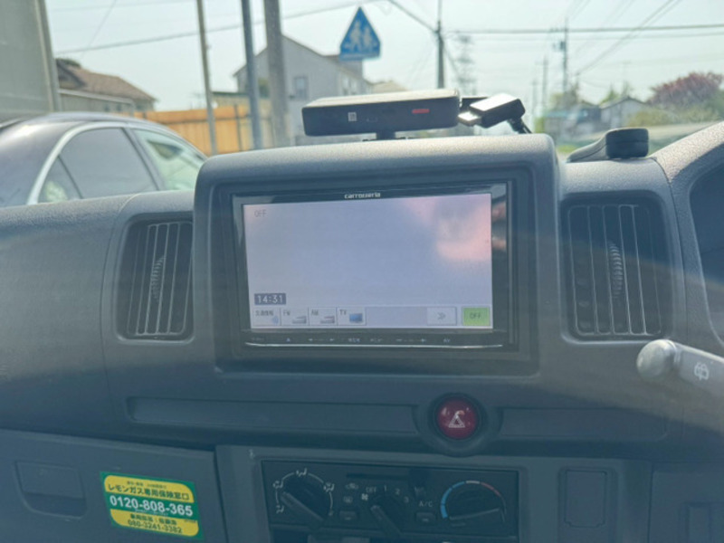 MINICAB VAN-6