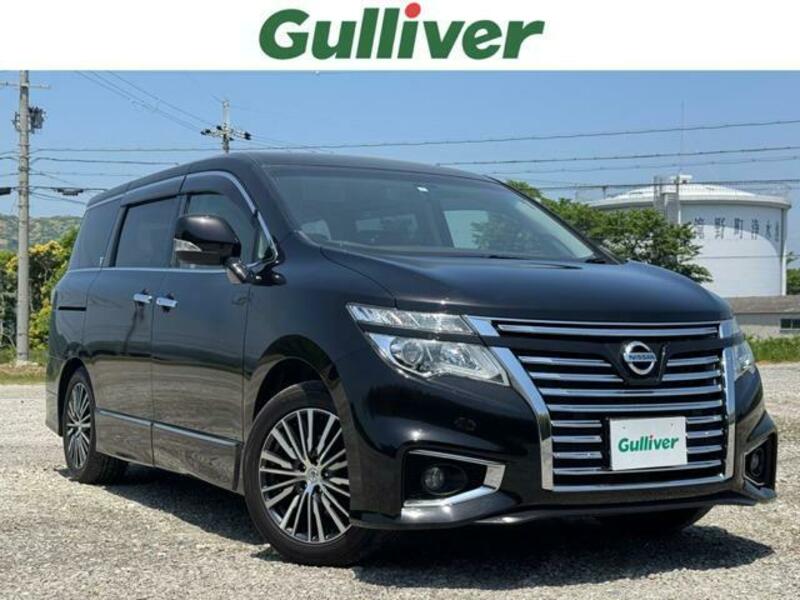 NISSAN ELGRAND