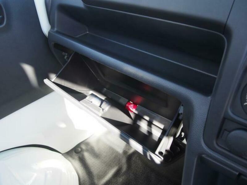 MINICAB TRUCK