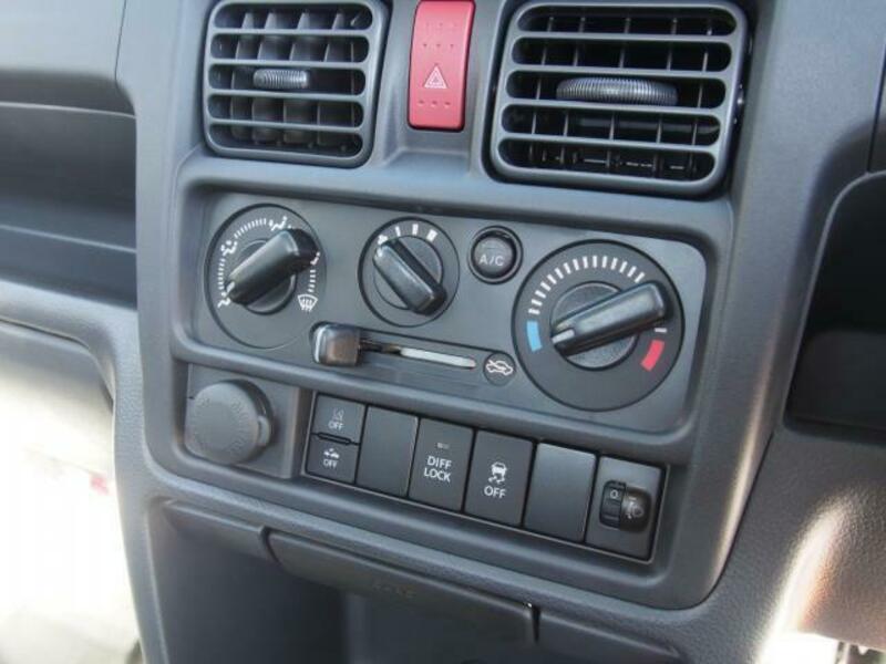 MINICAB TRUCK