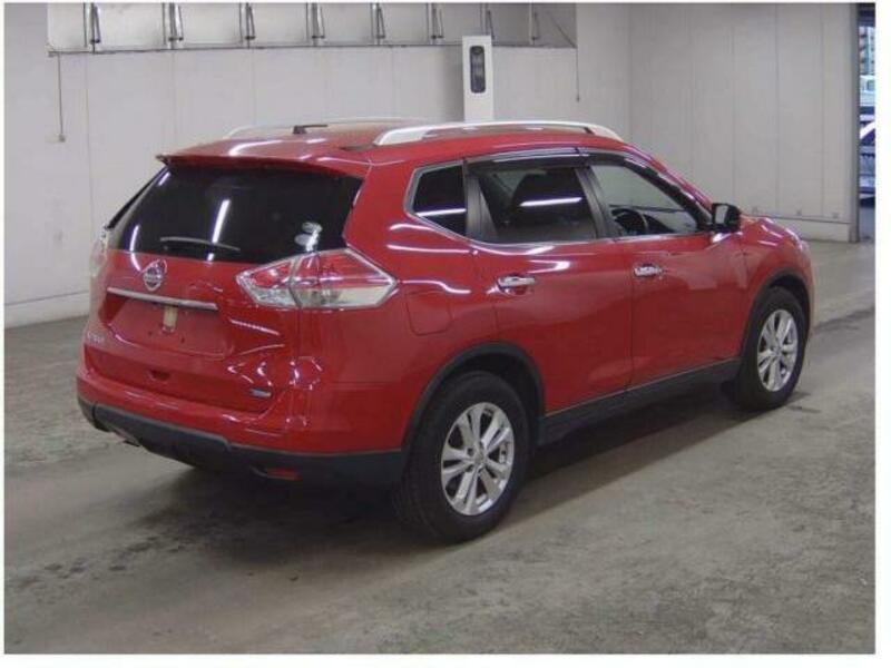 X-TRAIL