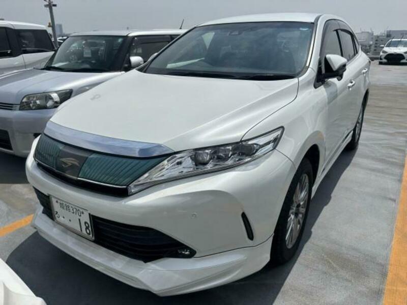 TOYOTA　HARRIER