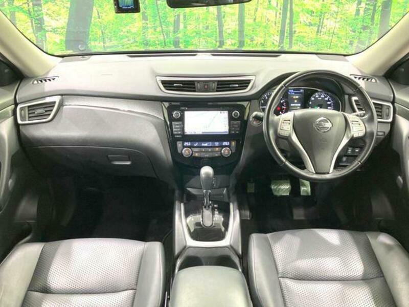 X-TRAIL-1