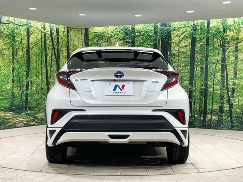 C-HR-15